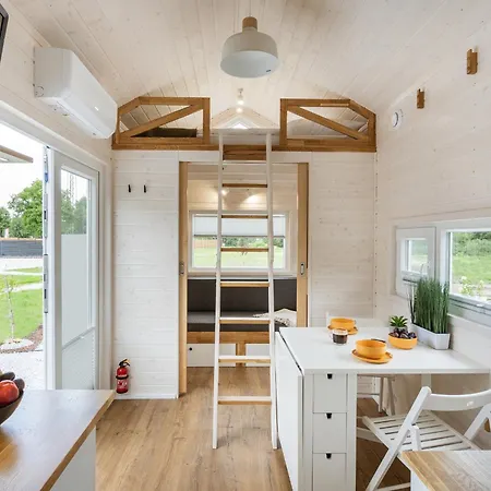 Holiday home Staymoovers - Tinyhouse