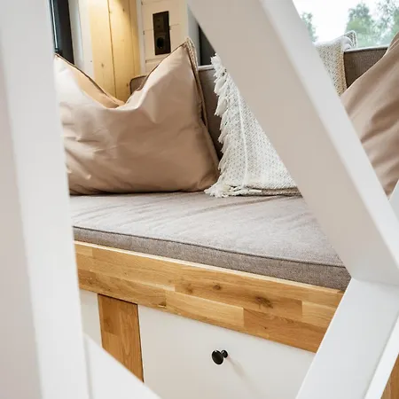 Staymoovers - Tinyhouse *