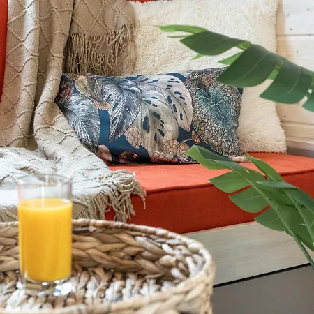 Staymoovers - Tinyhouse Ferienhaus Zator