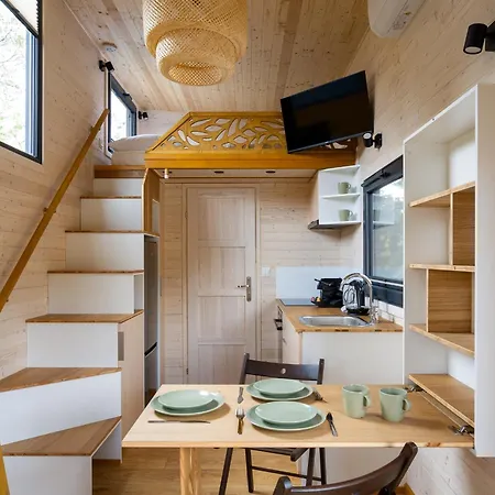 Staymoovers - Tinyhouse 扎托尔