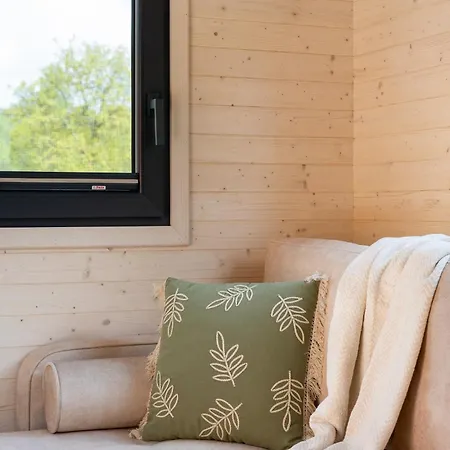 Staymoovers - Tinyhouse Zator
