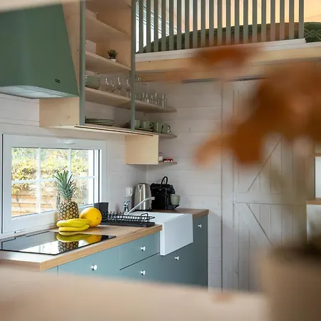 Staymoovers - Tinyhouse 度假居 *