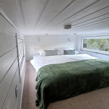Staymoovers - Tinyhouse Zator