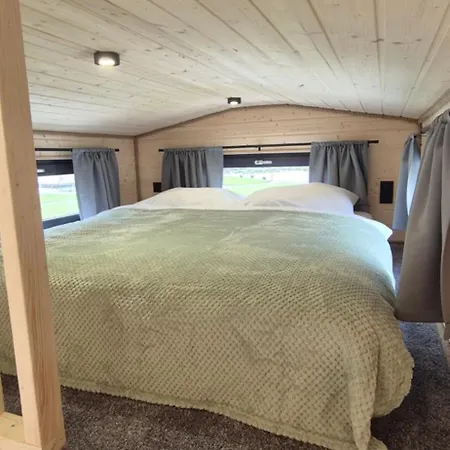 Staymoovers - Tinyhouse Ferienhaus Zator