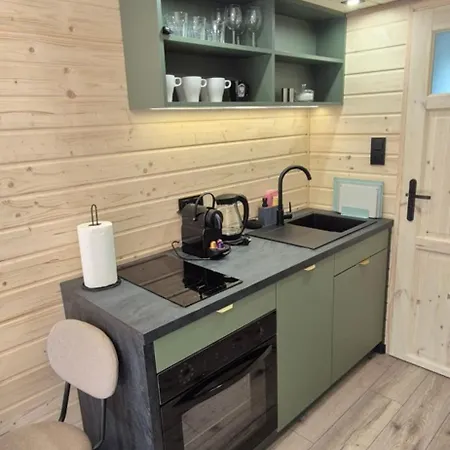 Staymoovers - Tinyhouse *