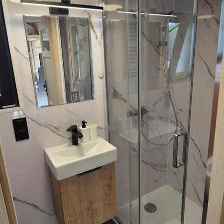 Staymoovers - Tinyhouse Ferienhaus