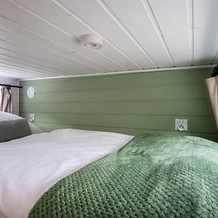 Staymoovers - Tinyhouse * Zator