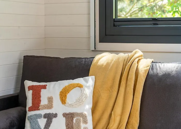 Staymoovers - Tinyhouse *