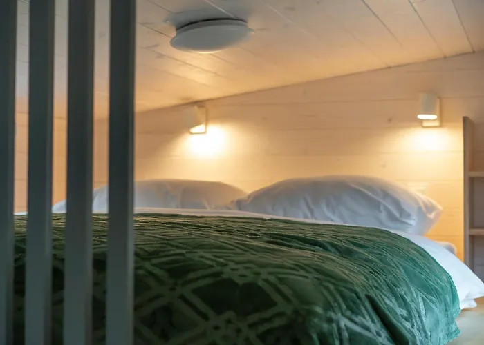 Staymoovers - Tinyhouse *