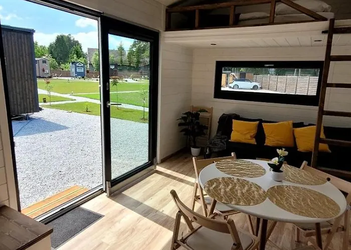 Staymoovers - Tinyhouse Zator